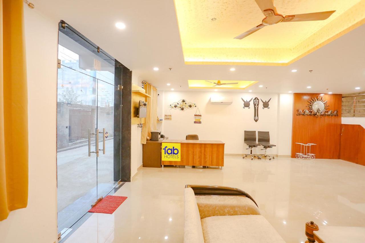 Fabexpress Taj Residency Near Yashobhoomi Convention Centre 호텔 델리 외부 사진