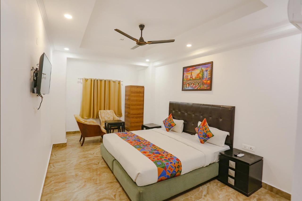 Fabexpress Taj Residency Near Yashobhoomi Convention Centre 호텔 델리 외부 사진
