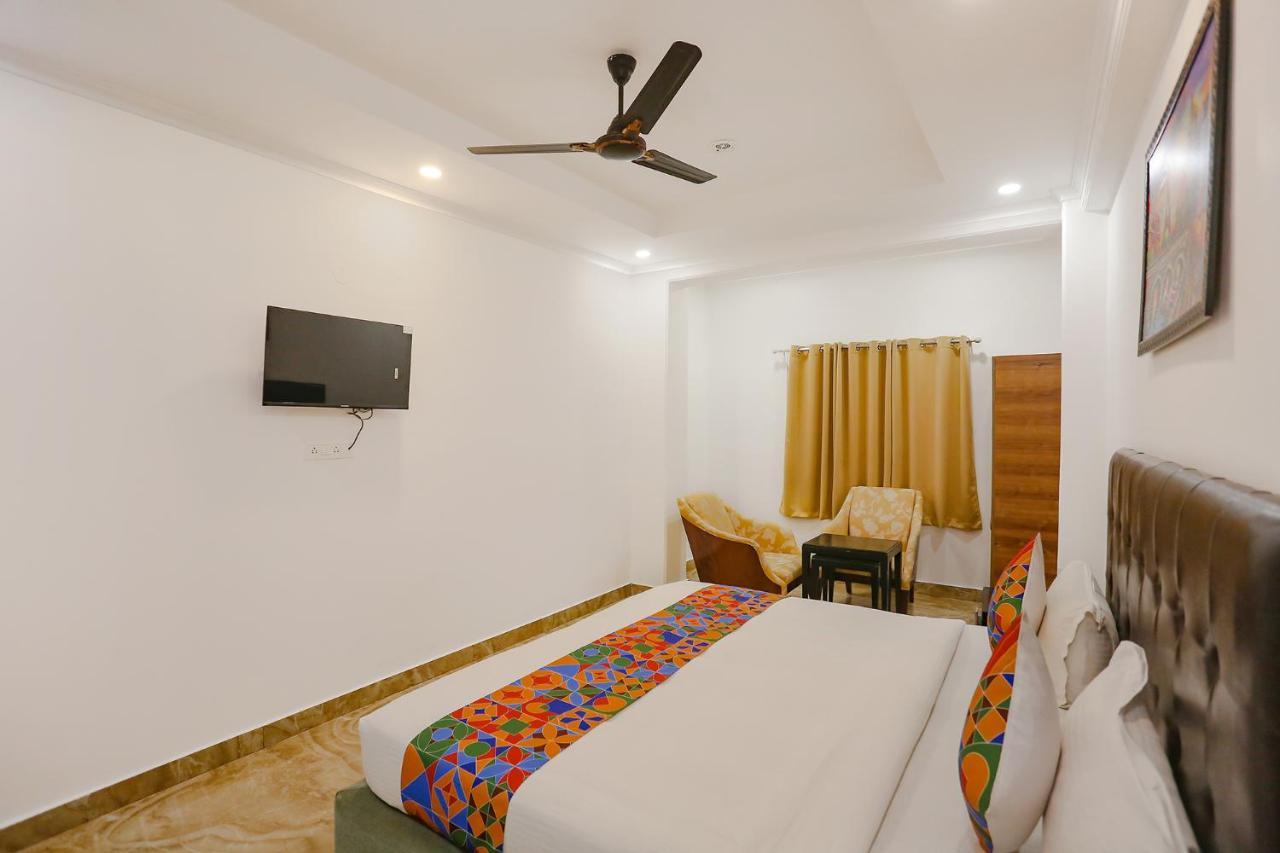 Fabexpress Taj Residency Near Yashobhoomi Convention Centre 호텔 델리 외부 사진