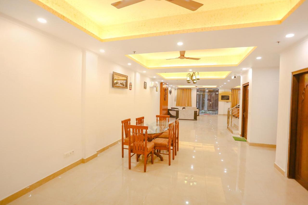 Fabexpress Taj Residency Near Yashobhoomi Convention Centre 호텔 델리 외부 사진