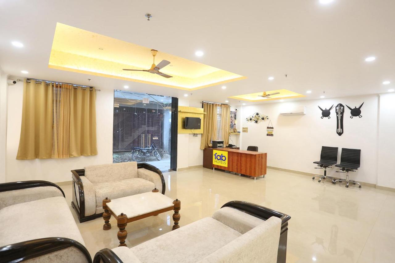 Fabexpress Taj Residency Near Yashobhoomi Convention Centre 호텔 델리 외부 사진